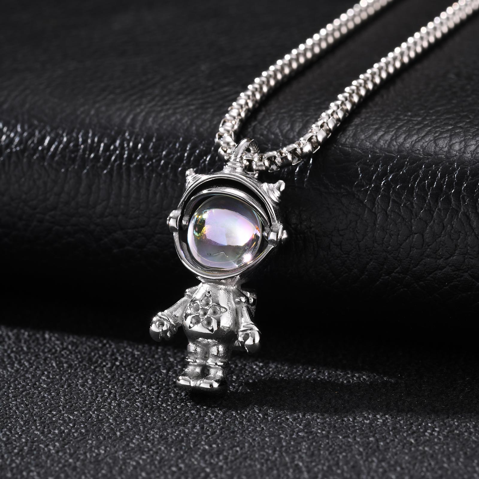 Vnox Stainless Steel Spaceman  - đánh giá và giá Tech Wear Accessories